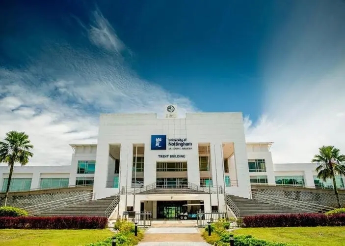 诺丁汉大学马来西亚分校 The University of Nottingham Malaysia(图1)