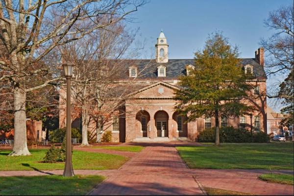 威廉与玛丽学院College of William & Mary(图1)