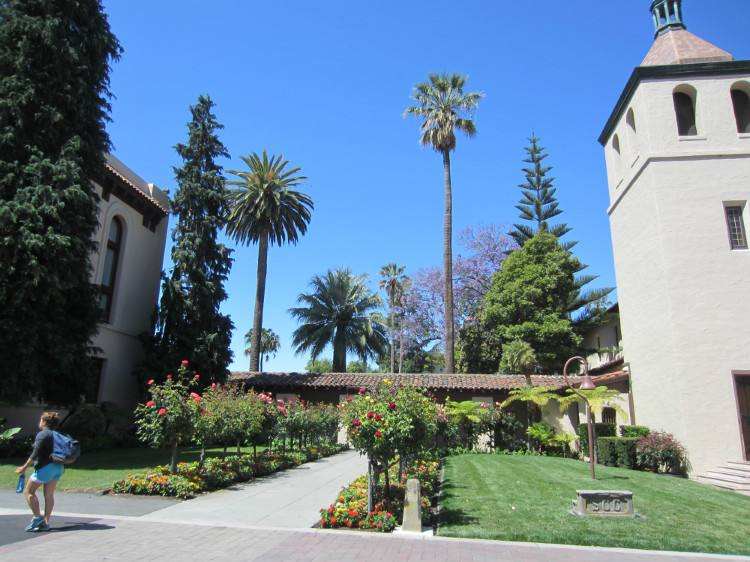 圣塔克拉拉大学Santa Clara University(图1)