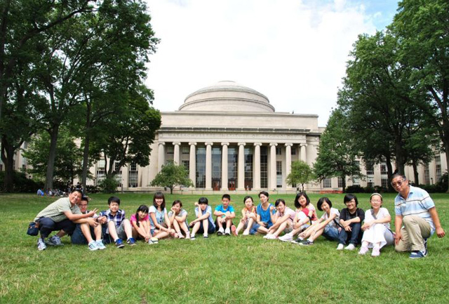 三点水留学-郑州出国留学中介.jpg